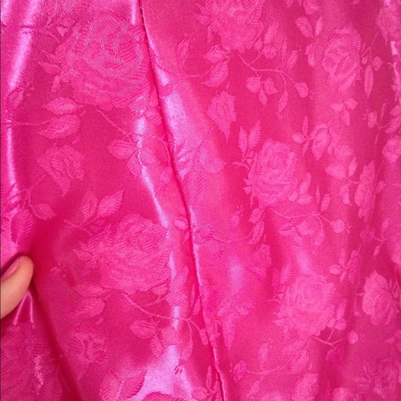 Gorgeous PROM DRESS 💗 - Picture 2 of 6